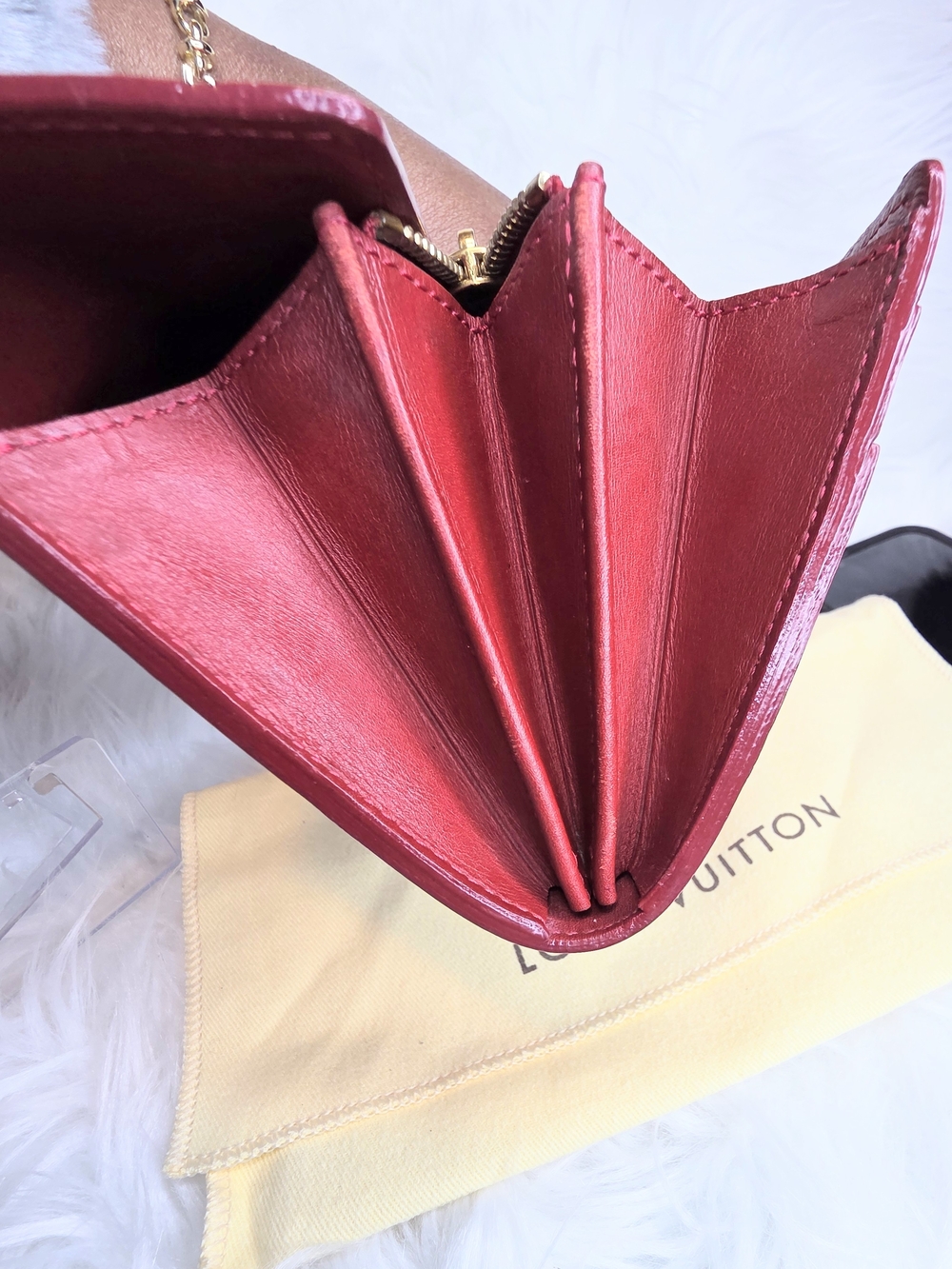 Louis Vuitton Limit Edition Monogram Vernis Rayures Sarah Wallet Full Inclusion - Picture 10 of 12
